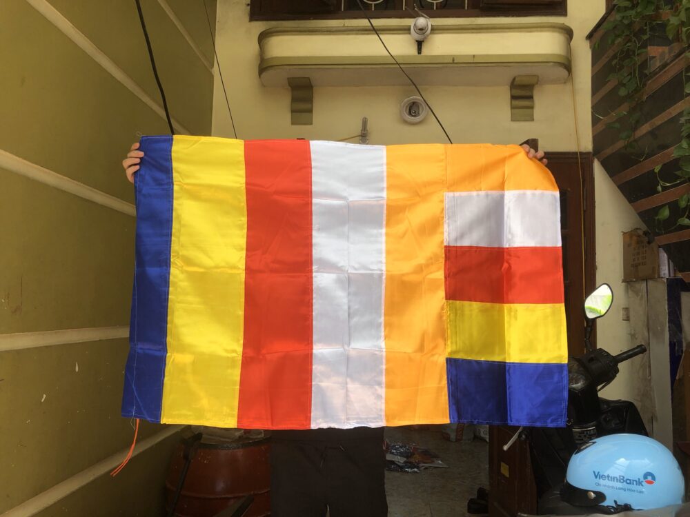 Mua cờ Phật giáo