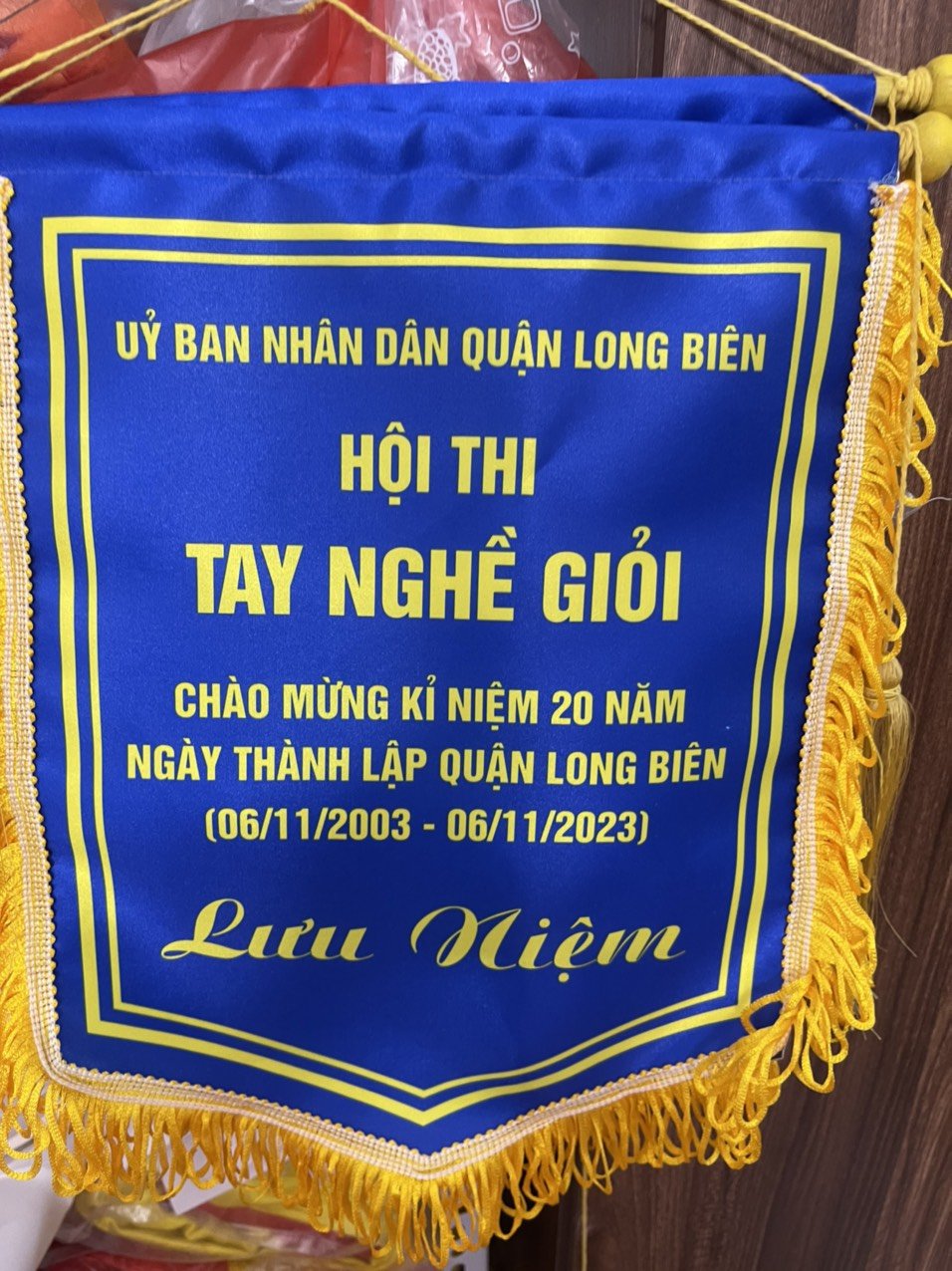 Cờ lưu niệm hội thi