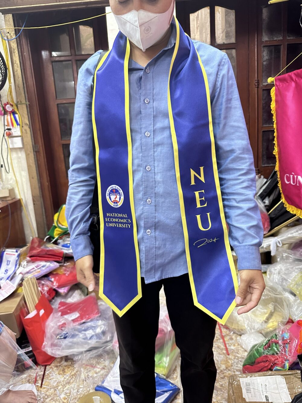 Mua băng đeo chéo ở đâu