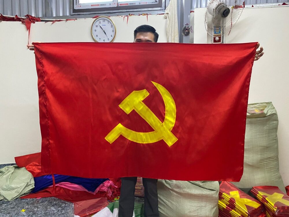 Mua cờ Đảng ở đâu