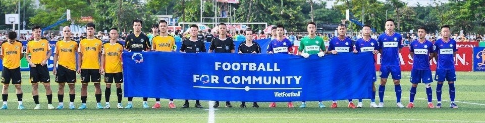 Mua băng rôn cầm tay